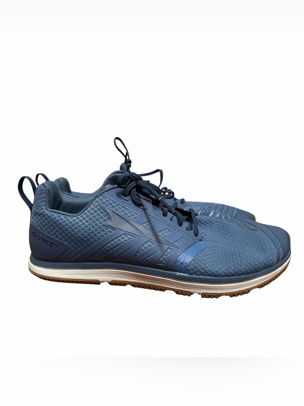 Altra solstice XT 2 training shoes